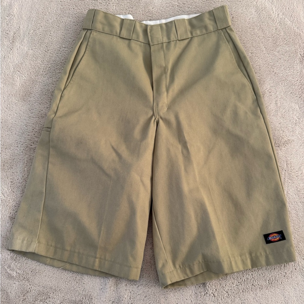 Dickies Men's Loose Fit Tan Shorts Size 30